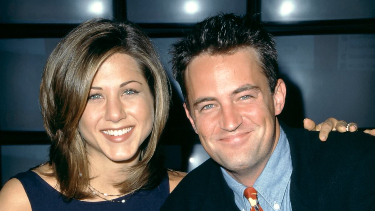 alert-–-heartbreaking-video-of-jennifer-aniston-breaking-down-in-tears-over-matthew-perry’s-addiction-struggles-in-2004-resurfaces-in-the-wake-of-the-actor’s-death-at-age-54