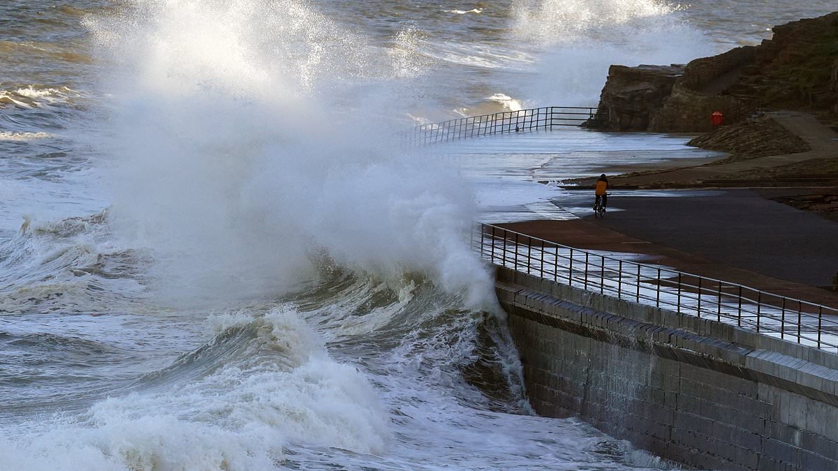 alert-–-now-thameslink-tells-commuters-to-wfh-because-of-the-weather-–-as-britain-braces-for-storm-ciaran-with-90mph-gales-and-more-downpours-set-to-batter-the-country