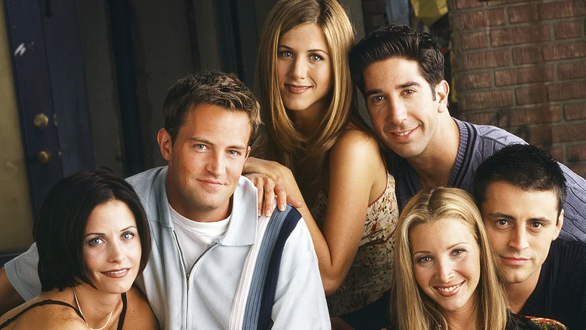 alert-–-friends-stars-break-silence-on-matthew-perry’s-death-at-54:-matt-leblanc,-david-schwimmer,-jennifer-aniston,-courteney-cox-and-lisa-kudrow-pay-an-emotional-tribute:-‘we’re-taking-a-moment-to-grieve-and-process-this-unfathomable-loss’