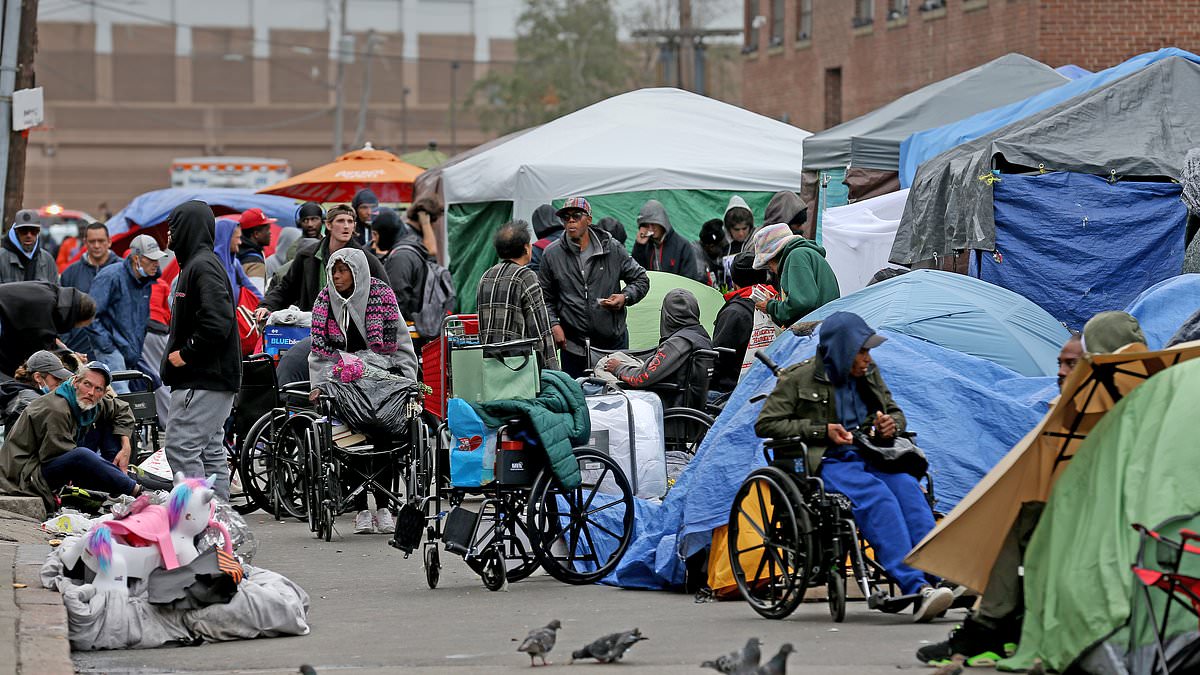 alert-–-boston’s-democratic-mayor-michelle-wu-orders-cops-to-dismantle-homeless-tent-city-known-as-‘methadone-mile’