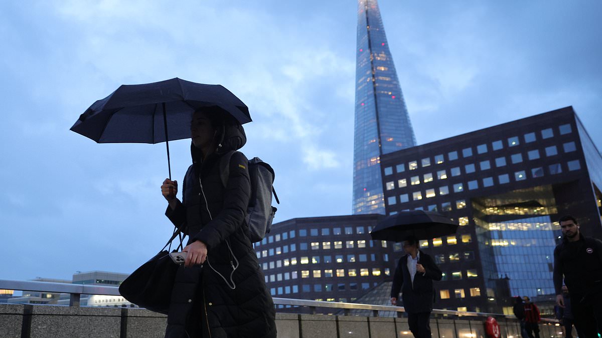 alert-–-britain-braces-for-storm-ciaran:-huge-torrents-and-80mph-gales-to-batter-the-uk-today-with-amber-‘danger-to-life’-warnings-in-place-as-coastal-communities-brace-for-the-worst-of-the-extreme-weather