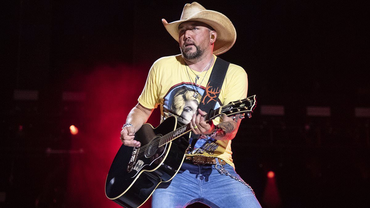 alert-–-jason-aldean-slams-critics-for-calling-try-that-in-a-small-town-‘a-lynching-song’,-saying-that-‘there-was-people-of-all-color’-in-music-video-that-showed-blm-riots