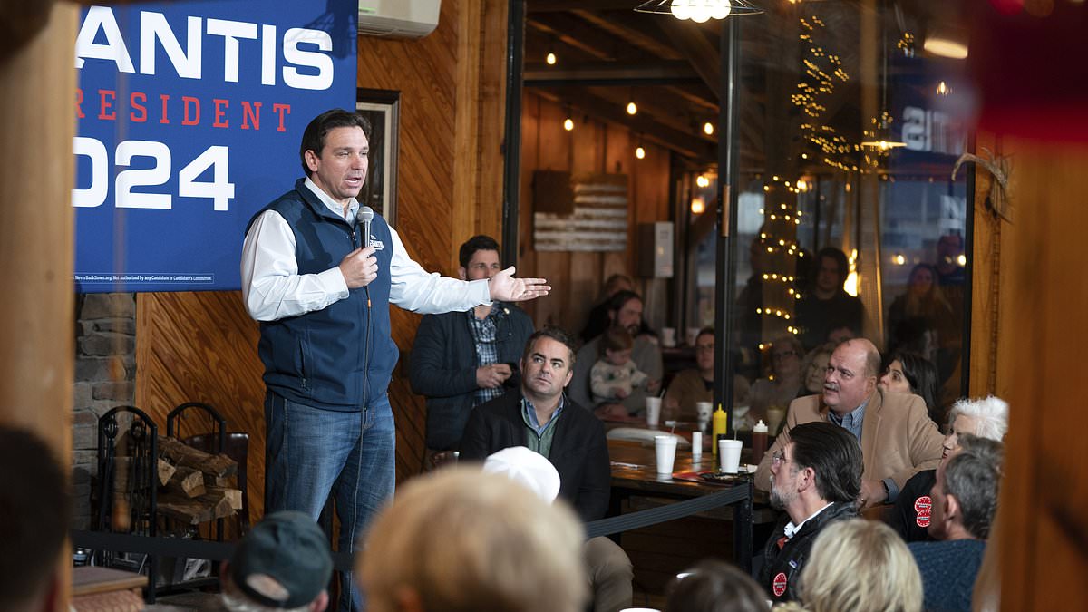 alert-–-‘it’s-not-your-show-ma’am,-it’s-not-your-show’:-ron-desantis-has-furious-back-and-forth-with-teacher:-florida-governor’s-hail-mary-south-carolina-trip-ends-with-a-tense-exchange-as-he-cancels-cnn-interview-before-jetting-back-to-new-hampshire