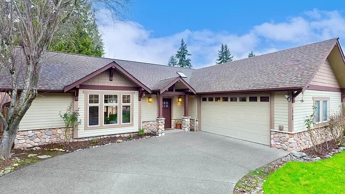 alert-–-washington-home-where-jeff-bezos-started-amazon-is-on-the-market-for-$2.28million-–-including-the-famous-garage-where-it-all-began