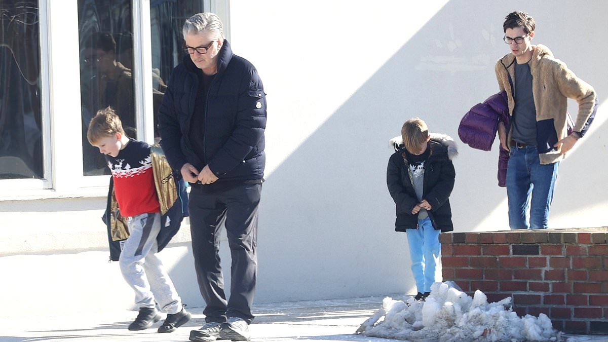 alert-–-glum-alec-baldwin-is-spotted-for-the-first-time-since-being-indicted-for-fatal-shooting-on-rust-movie-set-as-he-heads-out-with-the-kids-in-the-hamptons