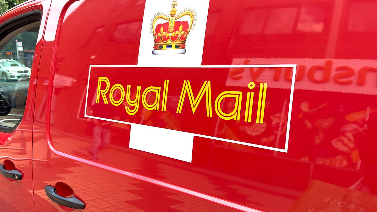 alert-–-‘the-saturday-post-is-sacrosanct’:-ministers-stamp-on-watchdog’s-suggestion-that-royal-mail-deliveries-could-be-slashed-from-six-days-a-week-to-just-three-–-despite-claims-the-firm-could-go-bust