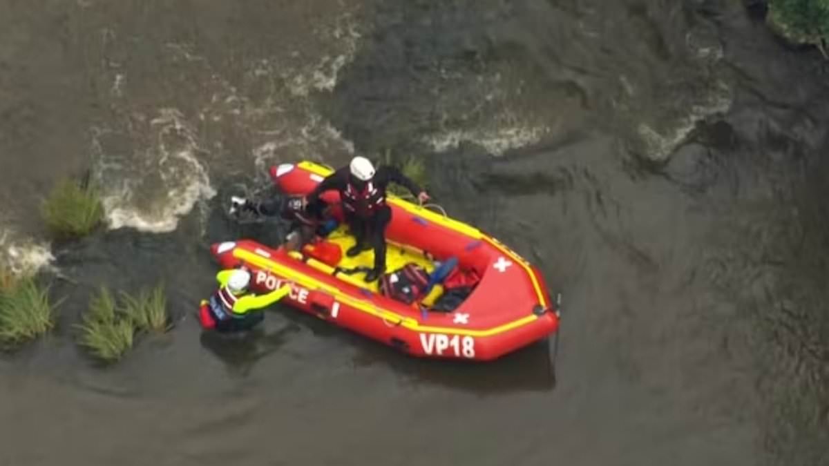 alert-–-man,-23,-drowns-after-he-was-swept-into-melbourne’s-yarra-river-rapids-just-days-after-four-died-in-beach-tragedy-at-phillip-island