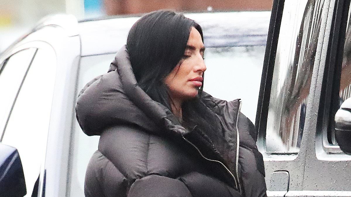 alert-–-annie-kilner-looks-tense-as-she-is-seen-for-the-first-time-since-husband-kyle-walker-admitted-to-betraying-her-with-lauryn-goodman-and-pleaded-for-forgiveness-over-his-‘idiot-choices’