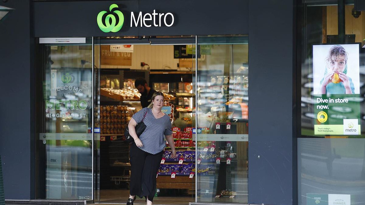 alert-–-bob-katter’s-wild-supermarket-rant-as-he-launches-crackdown-on-the-coles-and-woolworths-monopoly-that’s-sent-prices-soaring:-‘disgraceful’