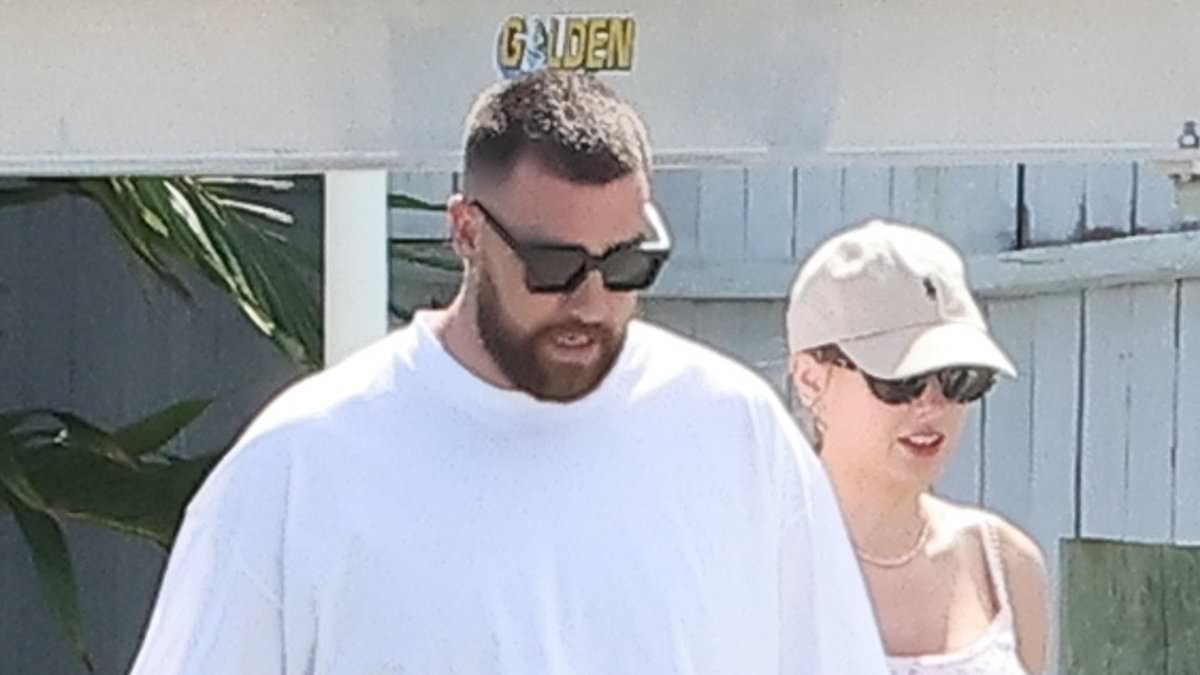 alert-–-taylor-swift-looks-loved-up-with-travis-kelce-as-casually-clad-pair-hold-hands-on-scenic-stroll-during-bahamas-break