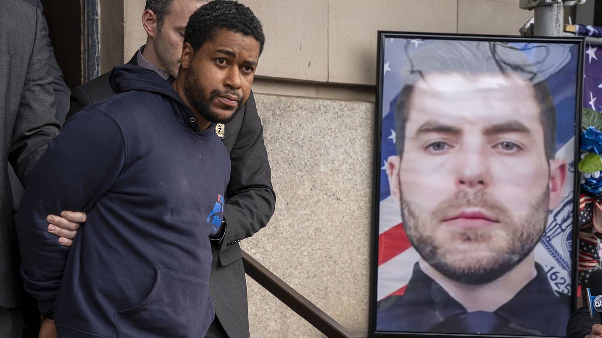 alert-–-hundreds-of-cops-line-long-island-street-to-salute-hearse-carrying-slain-cop-jonathan-diller-as-thug-nicknamed-‘killa’-is-marched-into-court-in-connection-to-shooting