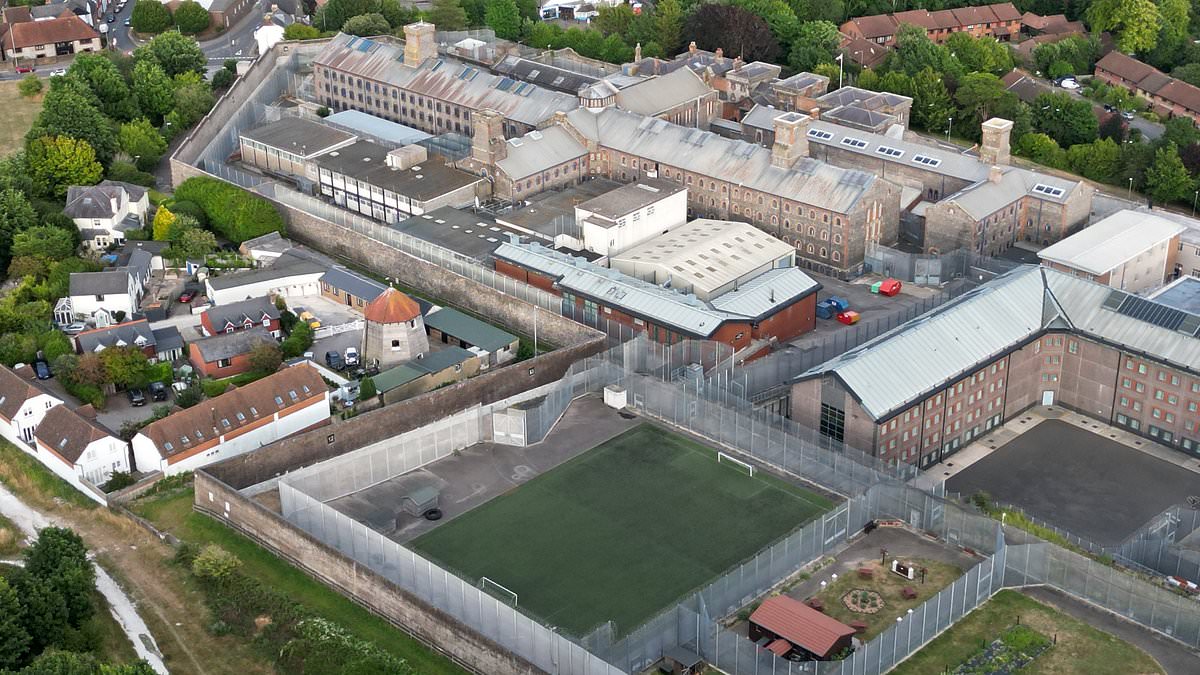 alert-–-at-least-15-prisoners-in-hmp-lewes-fall-ill-with-two-fighting-for-their-lives-after-mass-poisoning-at-maundy-thursday-church-mass-service-–-as-decontamination-tent-is-set-up