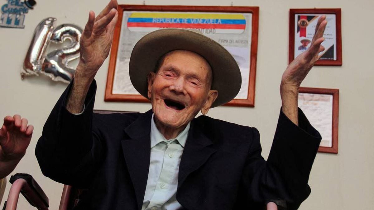 alert-–-the-world’s-oldest-man-dies-two-months-before-his-115th-birthday:-venezuelan-farmer-and-father-of-11-put-his-long-life-down-to-‘working-hard,-going-to-bed-early-and-carrying-god-in-my-heart’