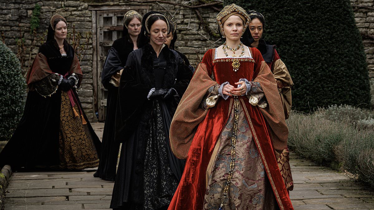 alert-–-bbc’s-wolf-hall-returns-after-ten-year-break-with-diverse-cast-–-as-jane-seymour’s-mother-is-played-by-a-bahamian-actress,-and-featuring-tudor-courtiers-of-egyptian-descent