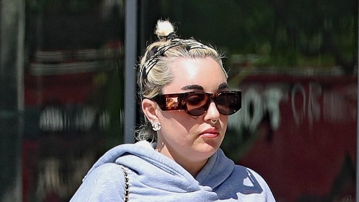 alert-–-amanda-bynes-goes-casual-in-a-hoodie-and-ripped-jeans-for-post-birthday-coffee-run-in-los-angeles…-after-turning-down-quiet-on-set-docuseries