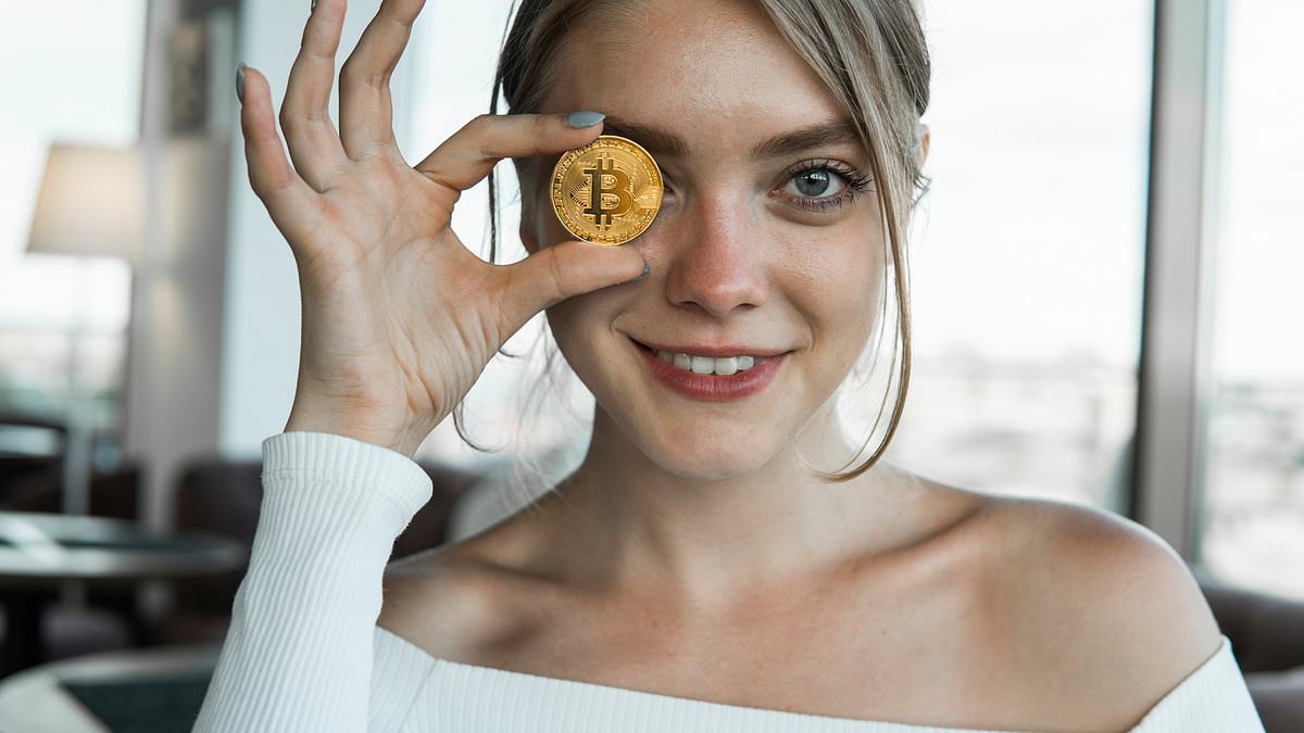 alert-–-why-a-crypto-expert-says-you-should-buy-bitcoin-now-–-and-why-it-could-end-the-need-for-cash-when-you-travel