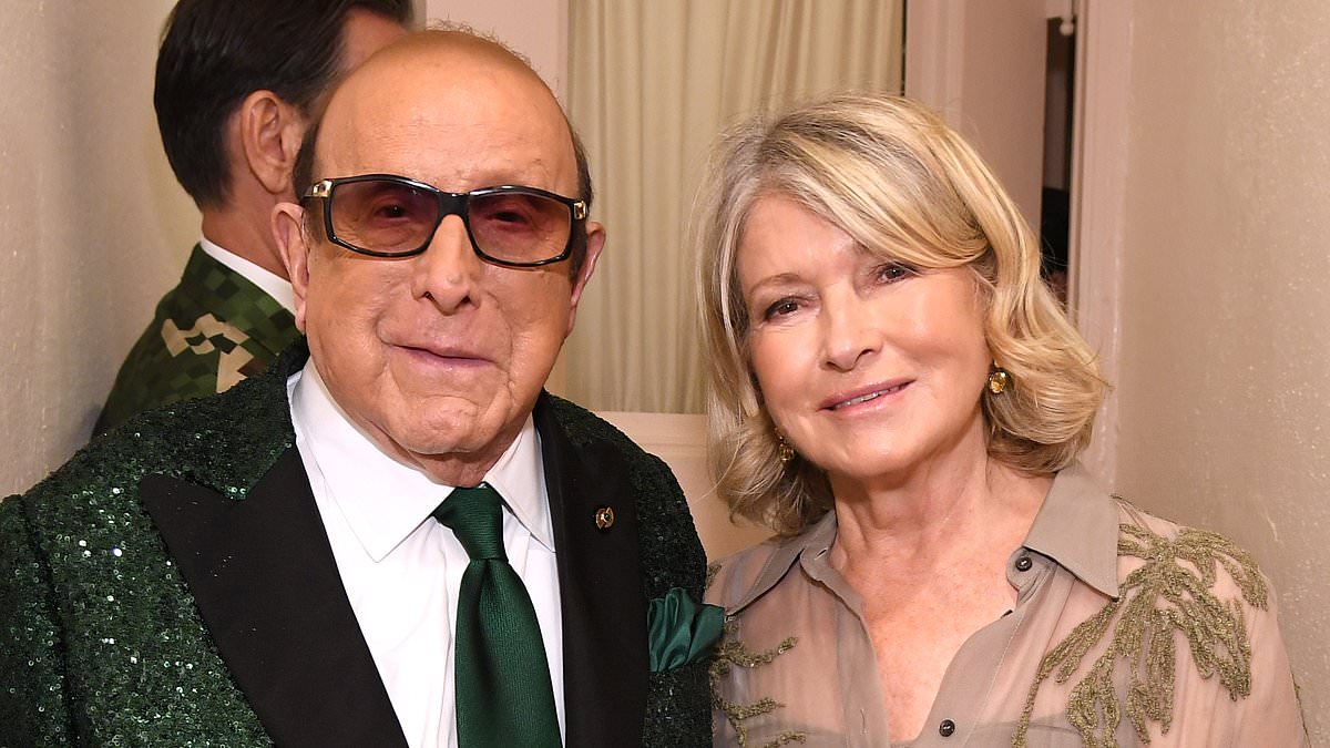 alert-–-martha-stewart-catches-up-with-pal-clive-davis-while-fantasia-barrino-brings-down-the-house-at-new-york-pops’-41st-birthday-gala-in-his-honor