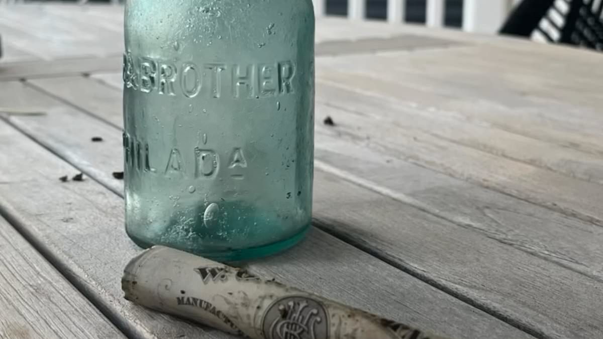 alert-–-woman-discovers-world’s-oldest-message-in-a-bottle-from-1876-while-walking-along-jersey-shore-–-complete-with-fascinating-handwritten-message