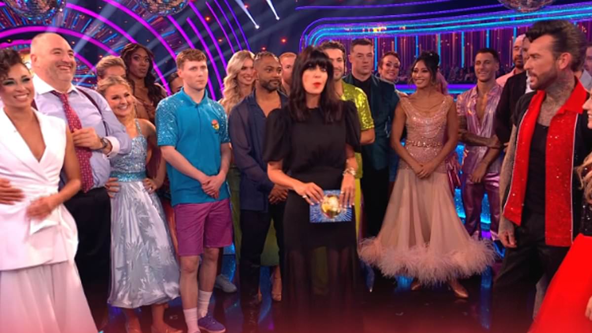 alert-–-recap:-strictly-come-dancing-week-five-as-chris-mccausland-leaves-fans-‘sobbing’-after-emotional-routine-and-jamie-borthwick-tops-leaderboard-with-‘near-perfect’-score