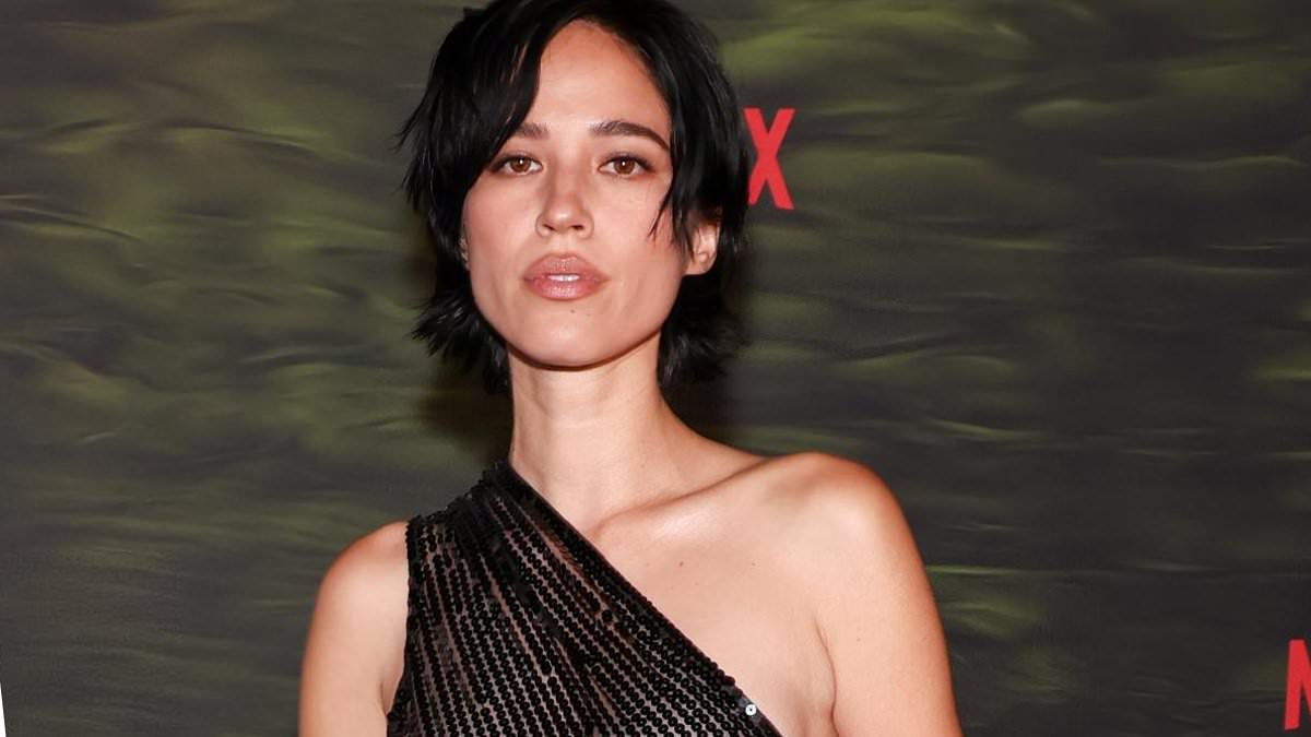 alert-–-yellowstone-star-kelsey-asbille-goes-bra-free-in-sheer-dress-as-fans-call-her-nipple-flashing-move-‘bold’