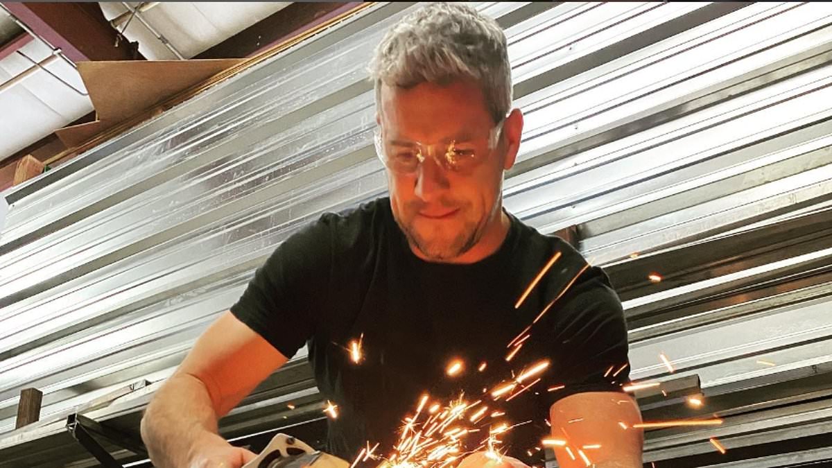 alert-–-renee-zellweger’s-boyfriend-ant-anstead-liquidates-his-bespoke-car-company-after-claiming-business-venture-was-‘a-huge-risk’