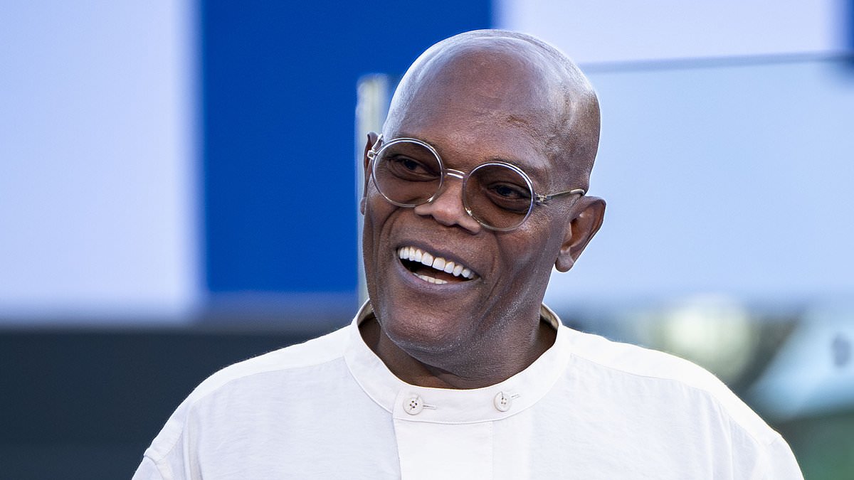 alert-–-samuel-l.-jackson-turns-the-air-blue-by-revealing-kamala-harris’-‘favorite-curse-word’