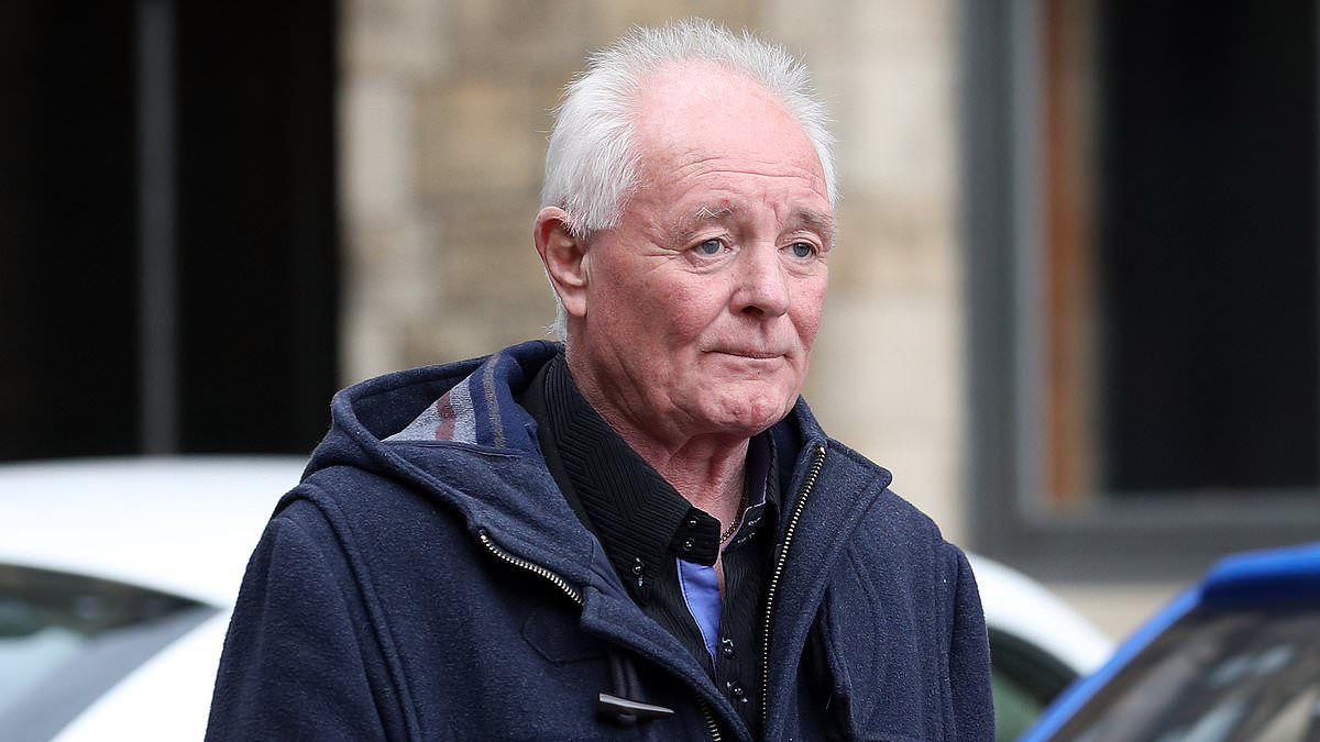 alert-–-coronation-street-legend-bruce-jones-reveals-itv-have-apologised-for-axing-his-character-les-battersby-via-email-as-actor-admits-he-‘can’t-watch’-the-soap-anymore