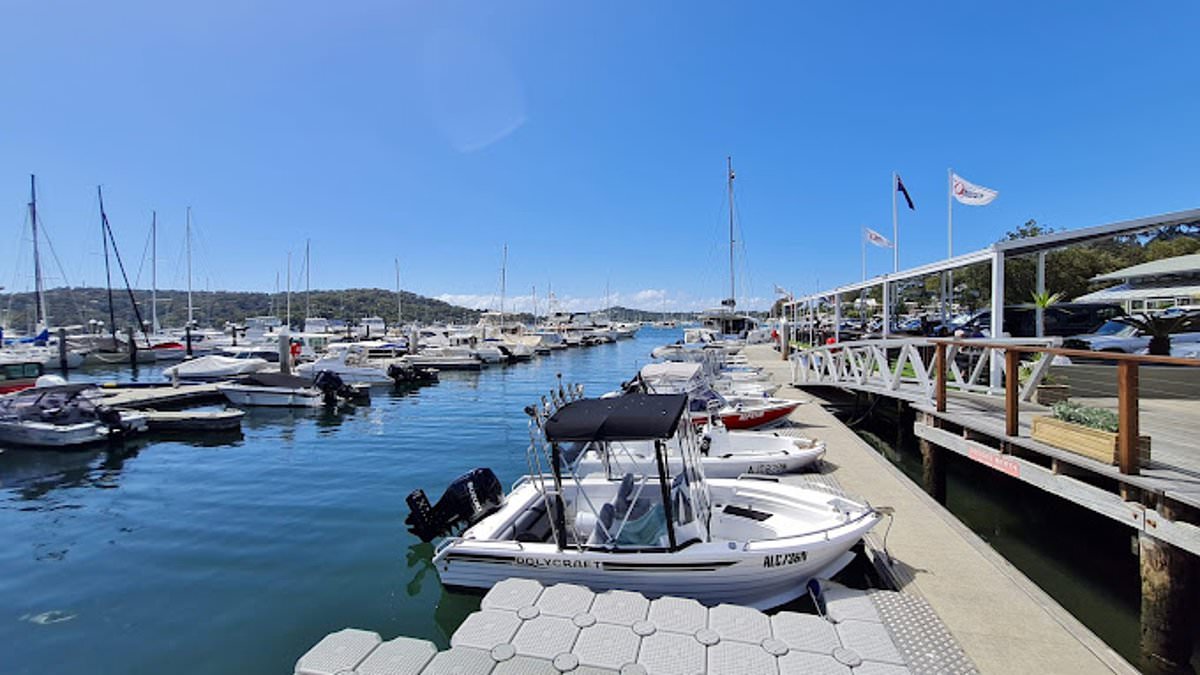 alert-–-grim-update-on-man-who-set-himself-on-fire-on-a-boat-near-the-quays-marina,-pittwater-as-police-launch-an-investigation