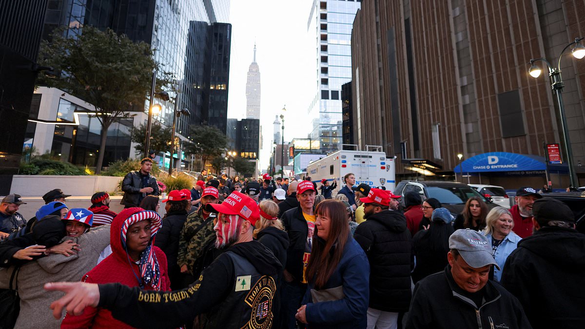 alert-–-diehard-maga-fans-wait-in-line-at-madison-square-garden-before-sunrise-ahead-of-trump’s-big-rally