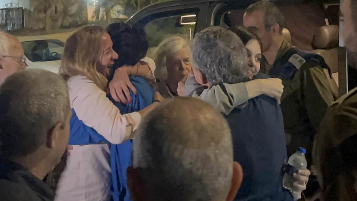 alert-–-emotional-moment-illinois-mom-and-daughter-taken-hostage-by-hamas-hug-relatives-after-being-freed-following-13-day-ordeal