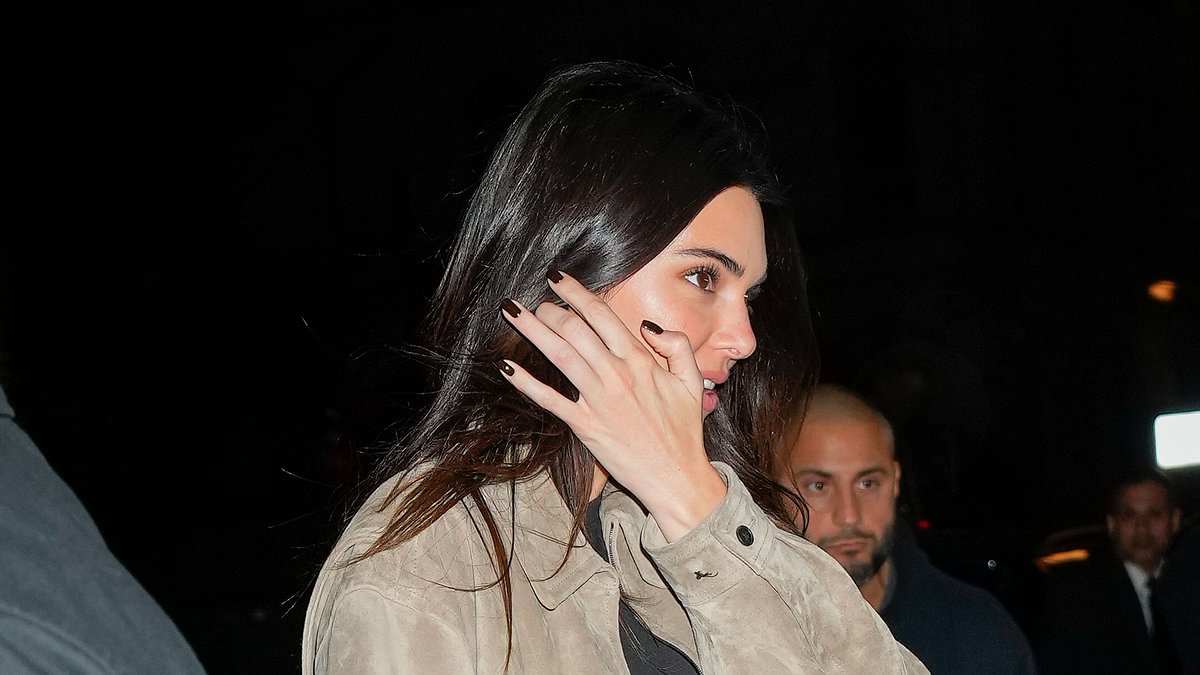 alert-–-kendall-jenner-and-boyfriend-bad-bunny-head-to-the-very-star-studded-snl-after-party-after-she-supported-him-during-his-hosting-debut