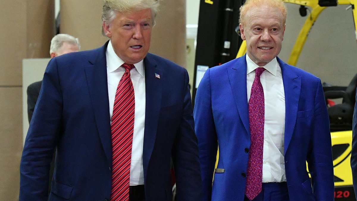 alert-–-trump-brands-australian-billionaire-anthony-pratt-a-‘red-haired-weirdo’-after-claims-the-ex-president-discussed-sensitive-details-about-america’s-nuclear-submarines-and-his-private-calls-with-leaders-of-ukraine-and-iraq-with-him