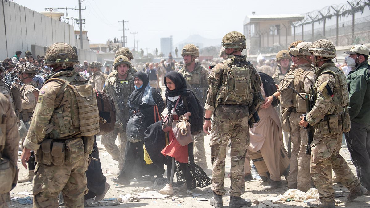 alert-–-army-wanted-to-provide-a-‘safe-and-secure-environment’-ahead-of-the-handover-to-afghan-authorities-at-the-time-sas-soldiers-were-allegedly-executing-civilians,-inquiry-hears