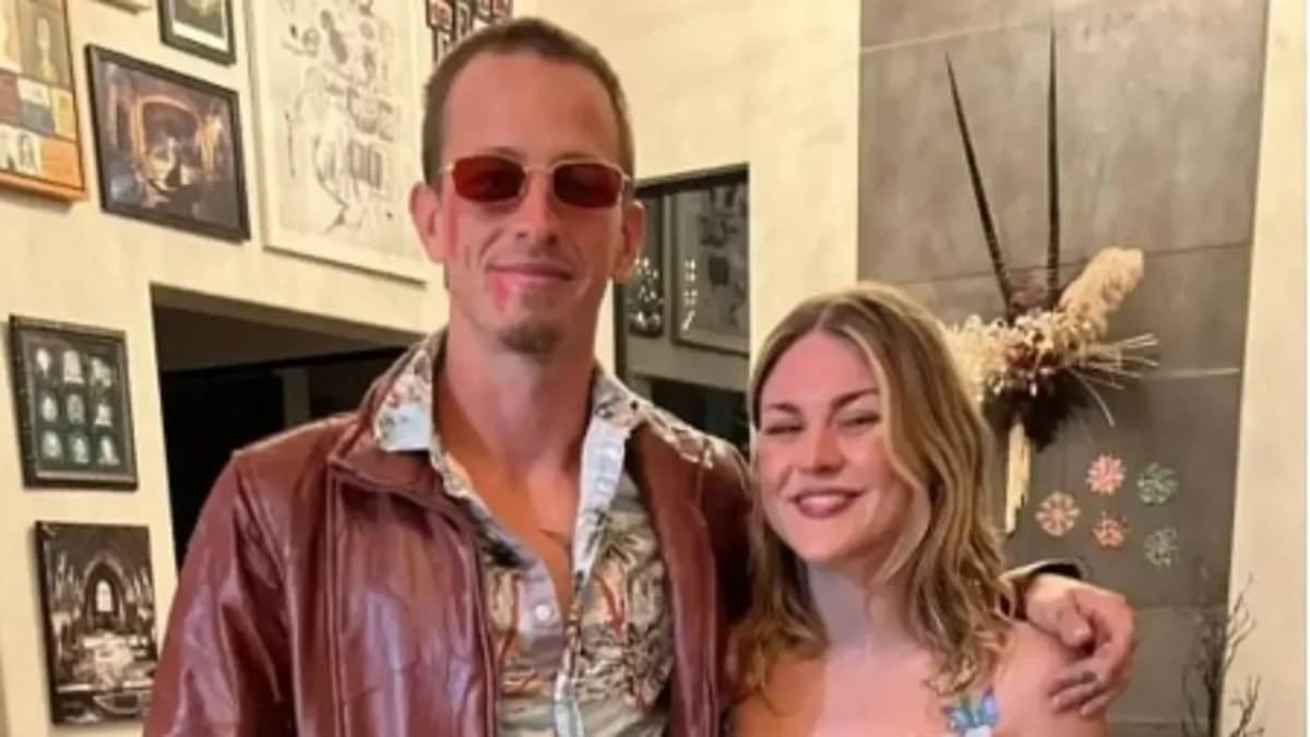alert-–-frances-bean-cobain-is-married!-kurt-cobain’s-daughter-and-tony-hawk’s-son-riley-have-tied-the-knot-and-guess-which-musical-icon-acted-as-celebrant