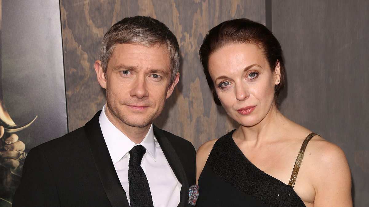alert-–-inside-amanda-abbington’s-past-heartbreak-and-split-from-martin-freeman-–-before-going-on-to-find-love-with-jonathan-goodwin-who-was-paralysed-two-months-after-they-met