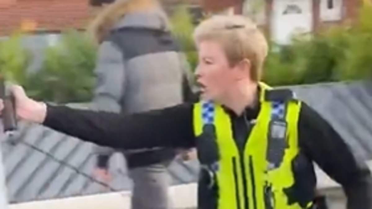 alert-–-wild-west-britain:-moment-baby-faced-police-sprays-crowd-and-yells-‘get-back’-after-‘three-officers-are-injured’-during-huge-‘altercation’-in-leeds