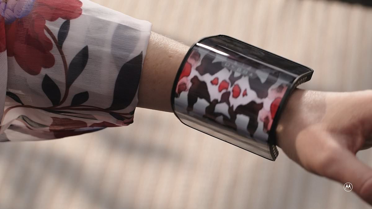 alert-–-motorola-unveils-foldable-phone-concept-that-straps-around-your-wrist-like-a-bangle-bracelet-and-changes-colors-to-match-your-outfit