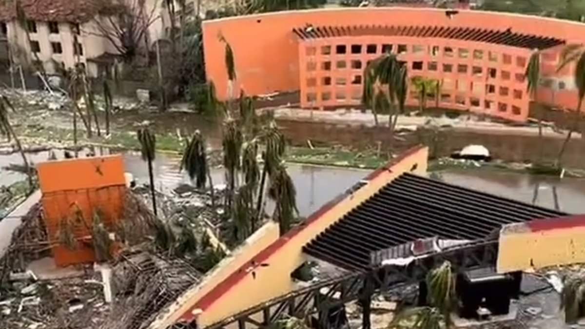alert-–-hurricane-otis-hits-acapulco:-tropical-paradise-reels-after-category-5-storm-unleashes-massive-floods-and-widespread-destruction-as-death-toll-rises-to-27