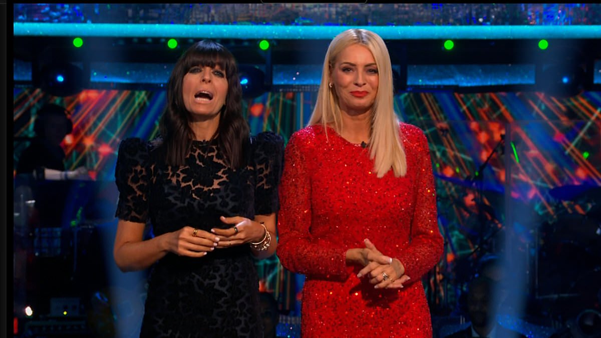 alert-–-tess-daly-and-claudia-winkleman-address-amanda-abbington’s-shock-strictly-exit-on-live-show-as-they-send-actress-their-‘love’
