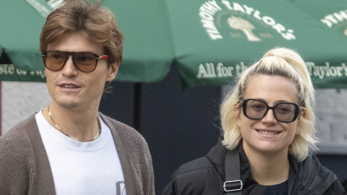 alert-–-exclusive:-pixie-lott-gives-birth!-singer-is-seen-for-the-first-time-after-welcoming-newborn-as-she-and-husband-oliver-cheshire-head-out-for-a-stroll-with-their-baby