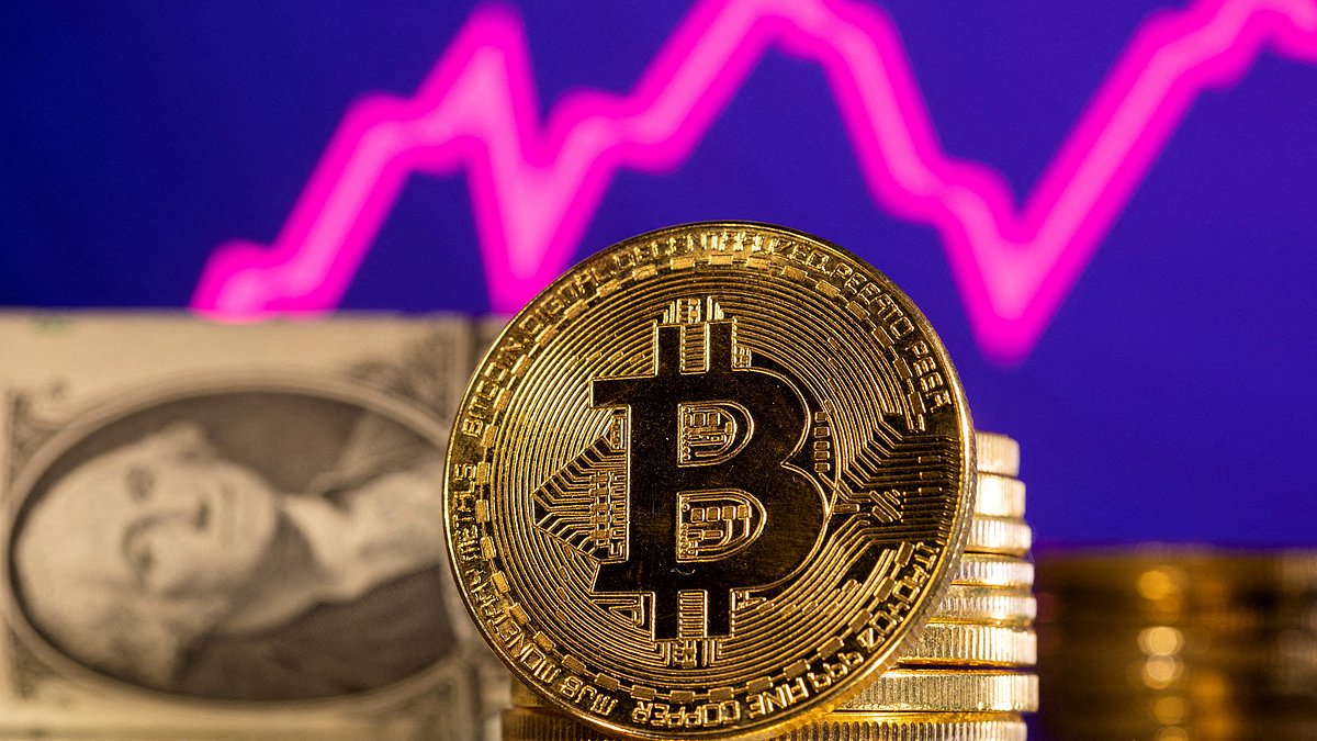 alert-–-bitcoin-back-above-$30,000-as-hopes-for-new-etf-drive-prices