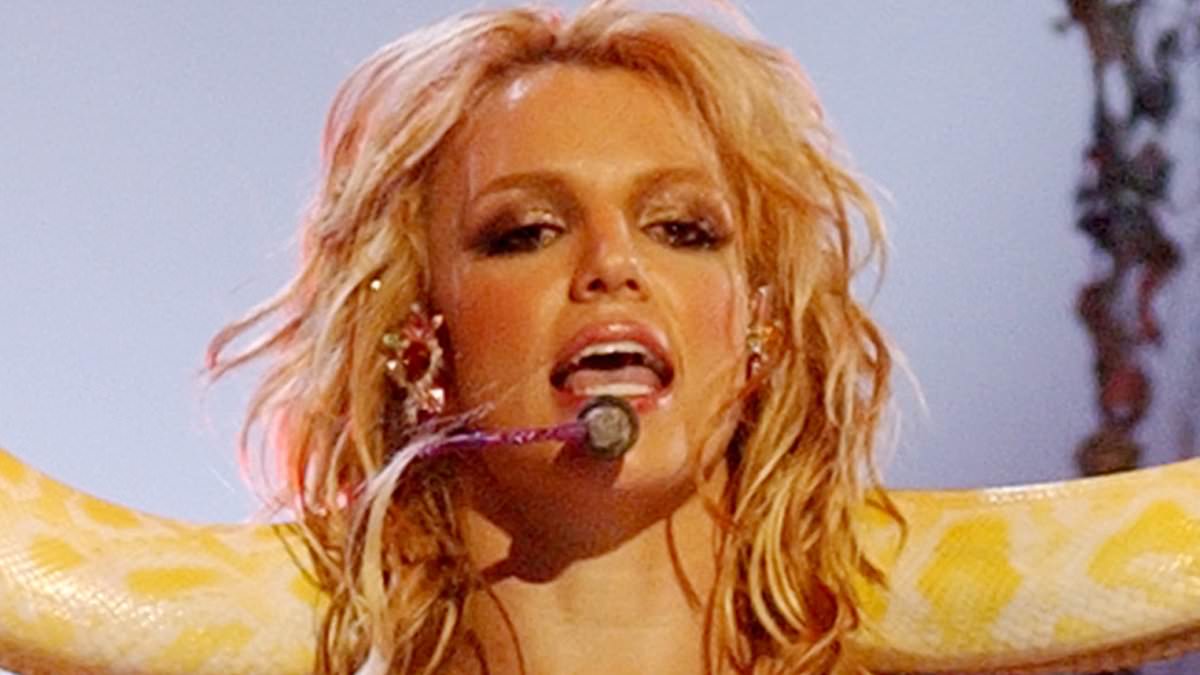 alert-–-britney-spears-says-she-felt-like-the-snake-‘would-kill’-her-during-her-iconic-but-‘terrifying’-mtv-vmas-performance-in-2001