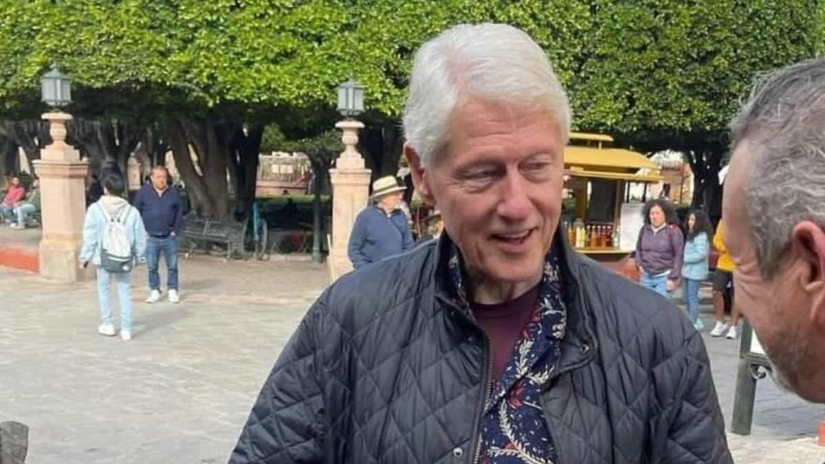 alert-–-clandestino-clinton!-bill-emerges-in-mexico-as-america-reels-from-latest-epstein-list-revelations-in-which-his-name-came-up-73-times-and-was-described-as-‘liking-his-girls-young’