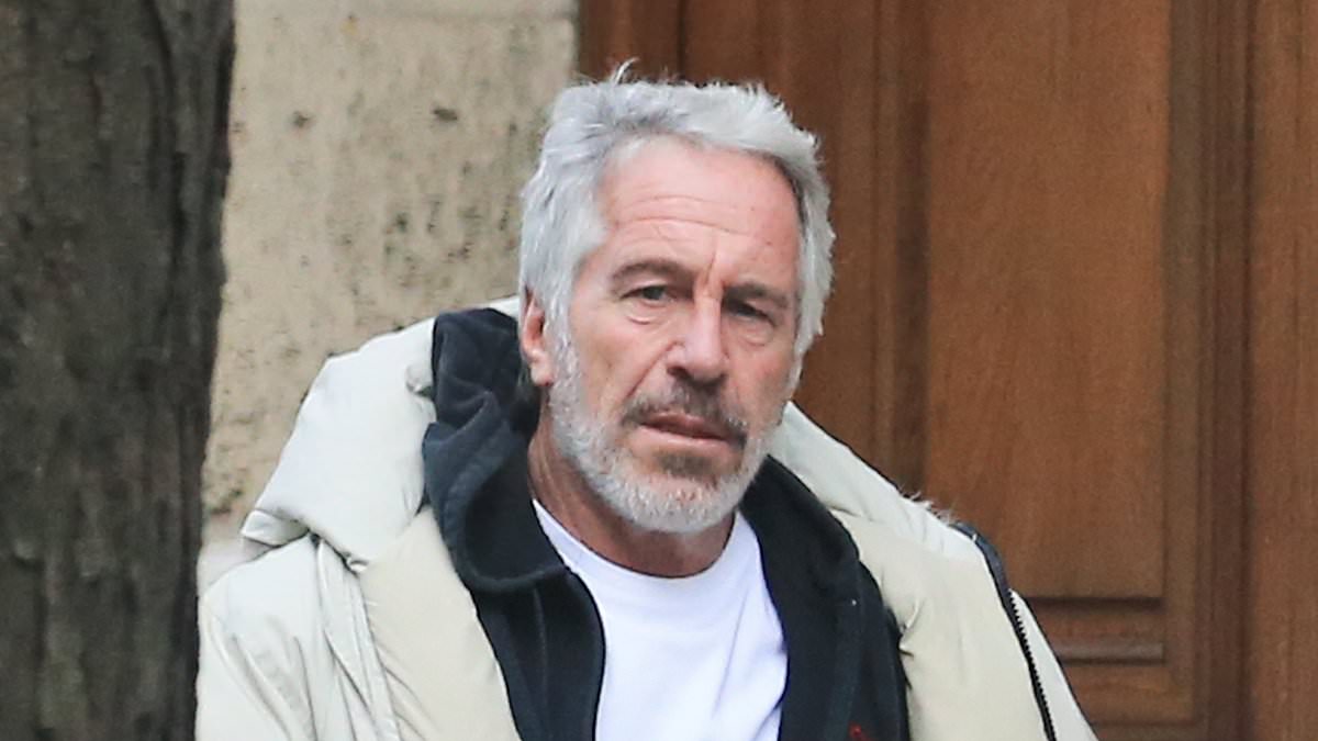 alert-–-jeffrey-epstein-list-live:-the-mysterious-phone-message-left-for-the-late-pedophile-and-very-sordid-search-terms-used-to-comb-through-ghislaine-maxwell’s-computers