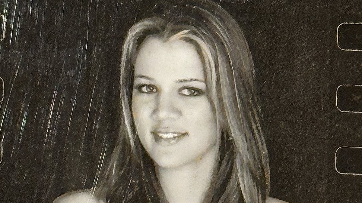 alert-–-khloe-kardashian’s-first-headshots!-star-looks-unrecognizable-at-17-in-never-before-seen-photos-before-her-dramatic-makeover