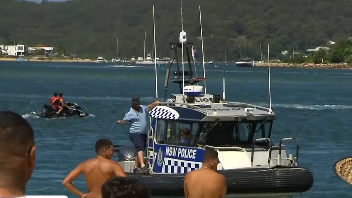 alert-–-ettalong-beach-drowning:-father-dies-in-front-of-his-son,-8,-as-bystanders-desperately-tried-to-save-him-after-he-was-pulled-lifeless-from-the-water-at-popular-beach