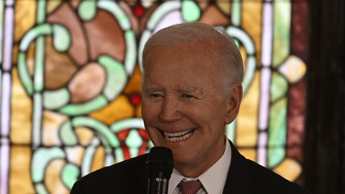 alert-–-crowd-at-black-church-cheers-when-biden-calls-trump-a-‘loser’-and-chants-‘four-more-years’-in-speech-tearing-into-former-president-for-claiming-the-civil-war-could-be-‘negotiated’-and-nikki-haley-saying-slavery-wasn’t-a-cause