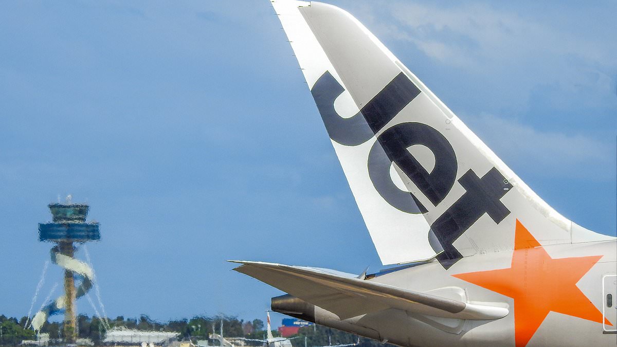 alert-–-jetstar-accused-of-heartless-act-over-christmas-holidays-over-claims-a-mother-and-kids-were-kicked-off-flight-over-basic-mistake