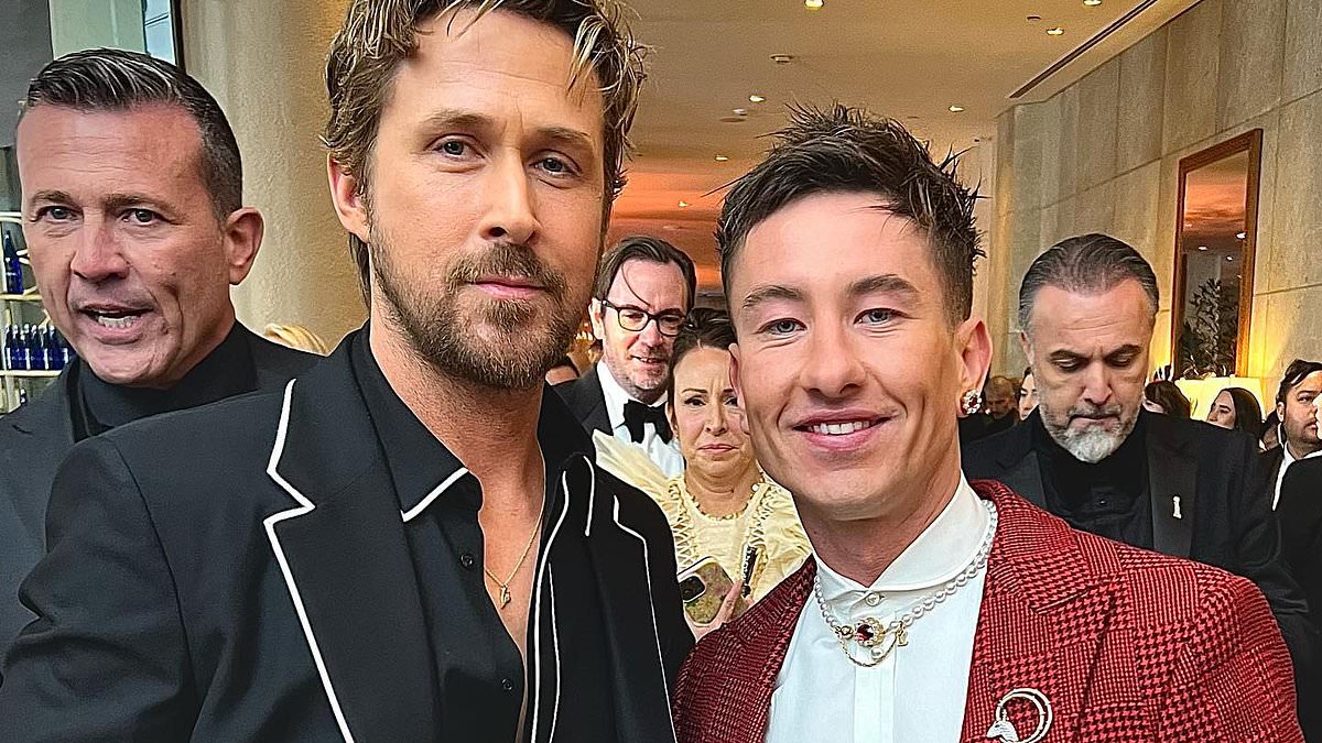 alert-–-saltburn’s-barry-keoghan-breaks-the-internet-after-sharing-selfie-with-ryan-gosling:-‘you’re-invited-to-my-funeral’