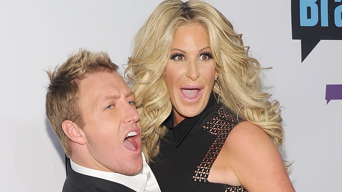 alert-–-kim-zolciak-quizzed-by-kroy-biermann-for-selling-her-designer-clothes-and-not-putting-profits-towards-their-spiraling-money-woes-amid-divorce